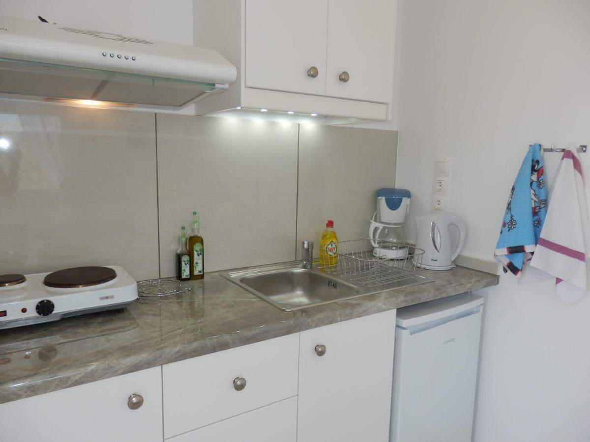 Maro Suites Tavronitis Exteriör bild